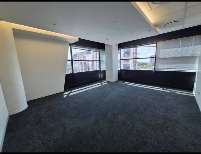 104M² OFFICE TO LET IN SANDTON CENTRAL